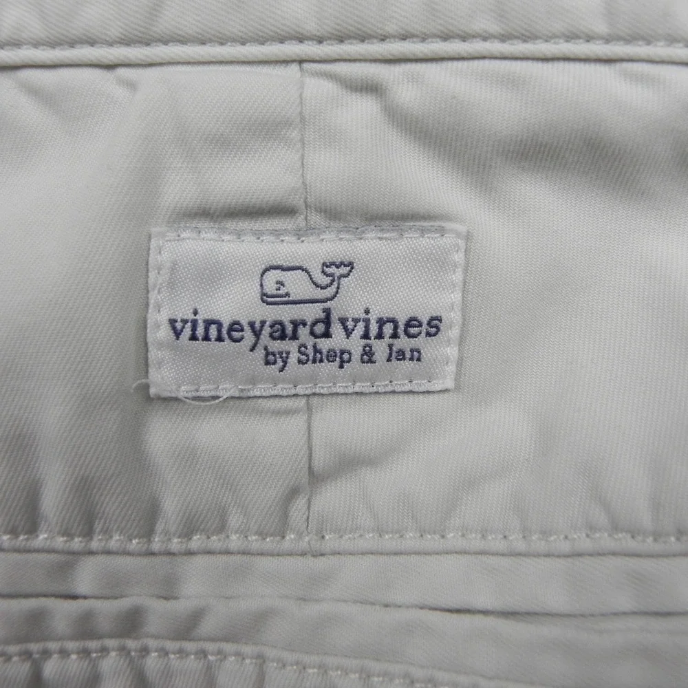 Vineyard Vines Club Shorts Mens 35 Classic Fit Chino White Solid Flat Front
